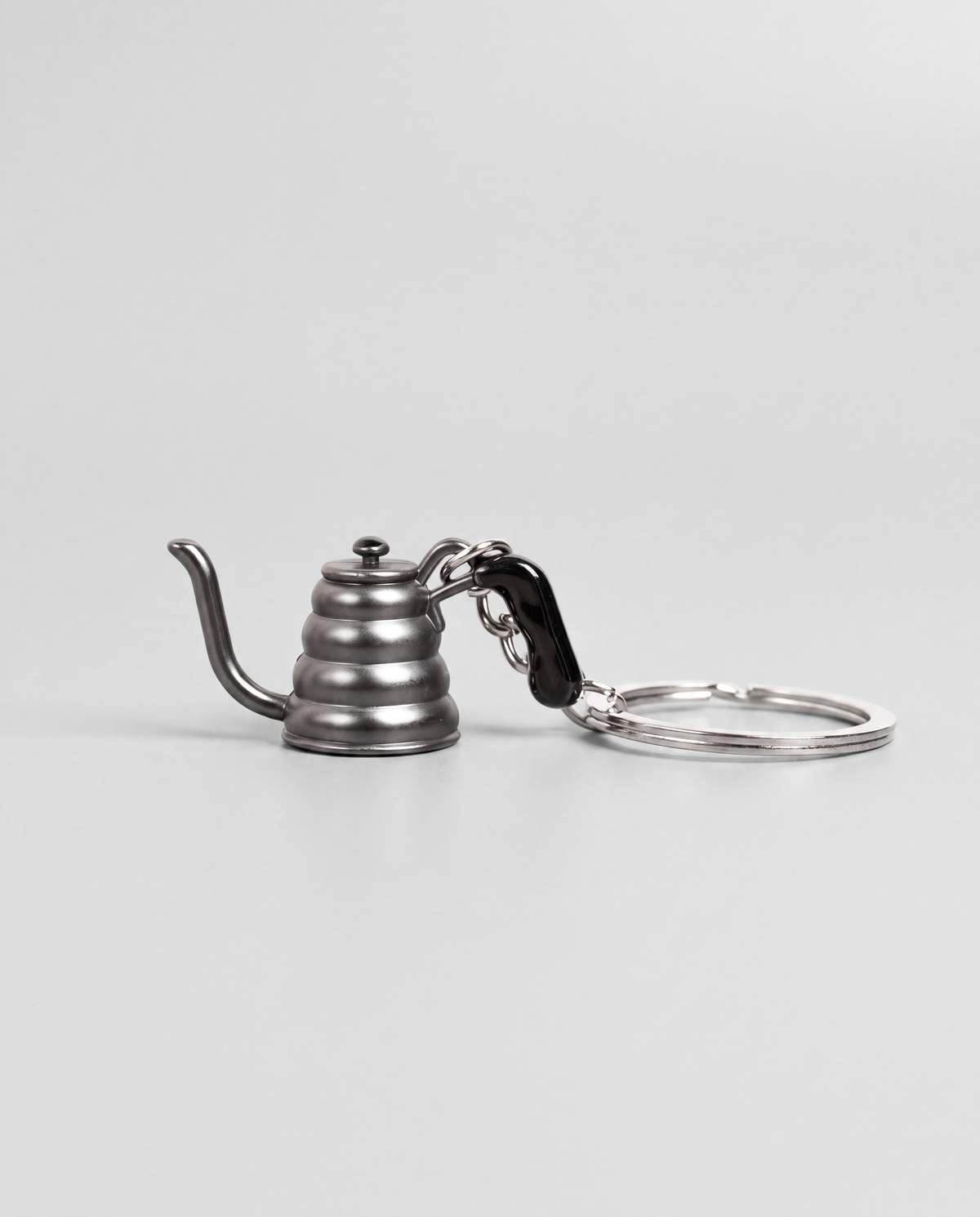 LLAVERO TETERA CUELLO DE CISNE-02